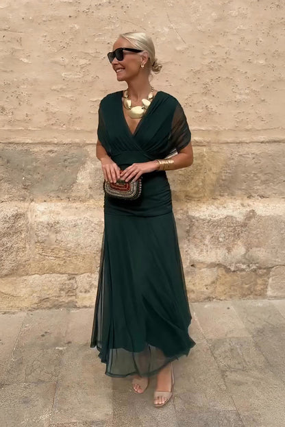 Louise | Elegancka Maxi Sukienka na Przyjęcie z Dekoltem w Serek