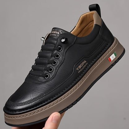 Skórzane sneakersy Lucetti ELARA w kolorze ciemnobrązowym – zbliżenie na noski butów