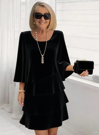 Margaux – Elegancka sukienka midi z falbanami